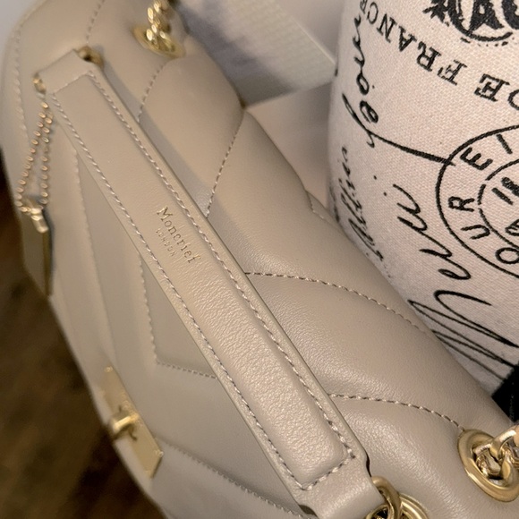 Moncrief Cathryn - Picture 7 of 14